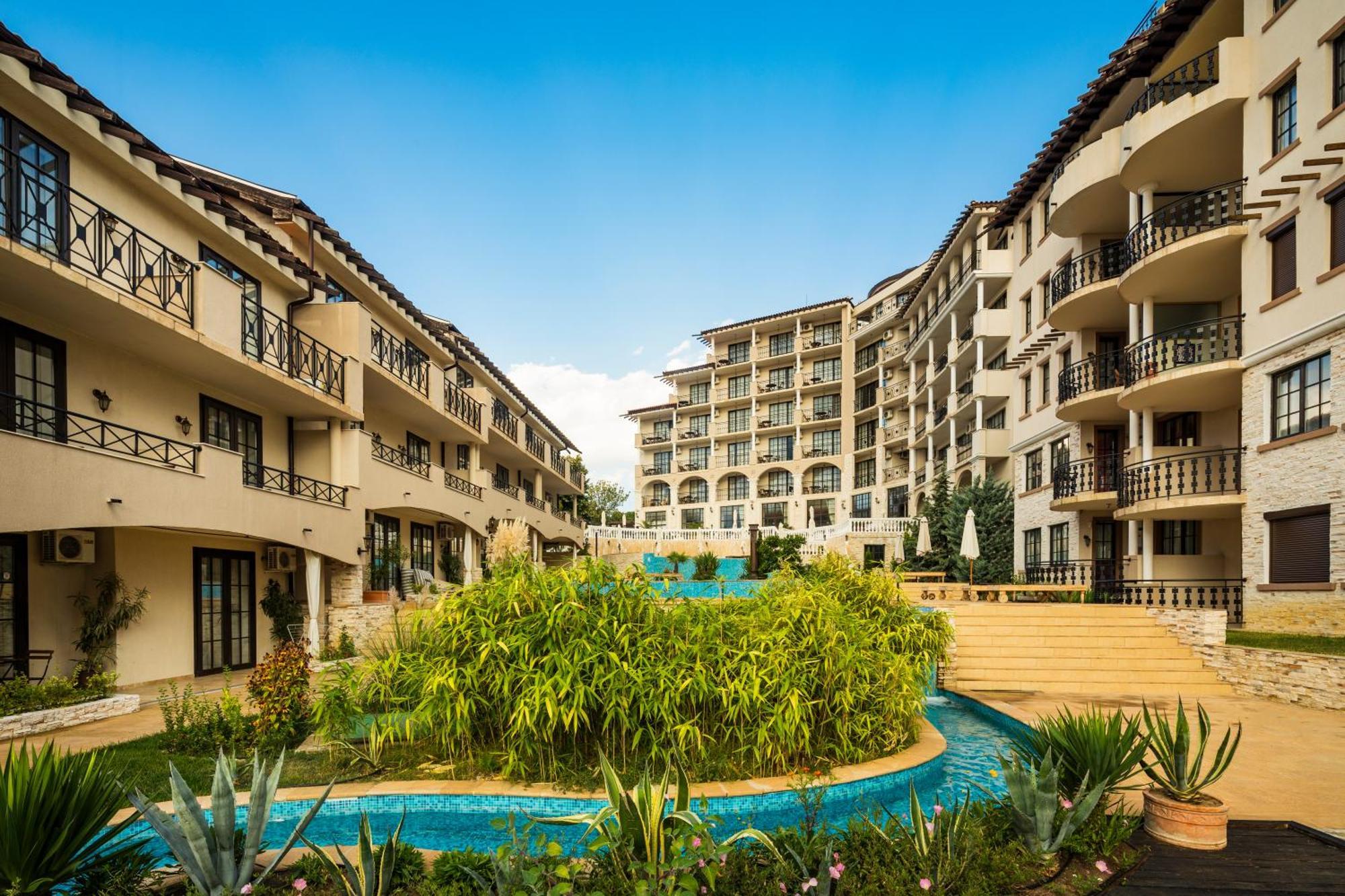 The Cliff Obzor Bay Holiday Apartments And Hotel By Flat Mаnаger 奥布佐尔 外观 照片